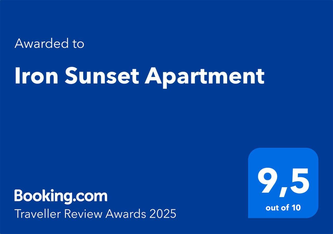 Iron Sunset Apartment Βαρσοβία Εξωτερικό φωτογραφία
